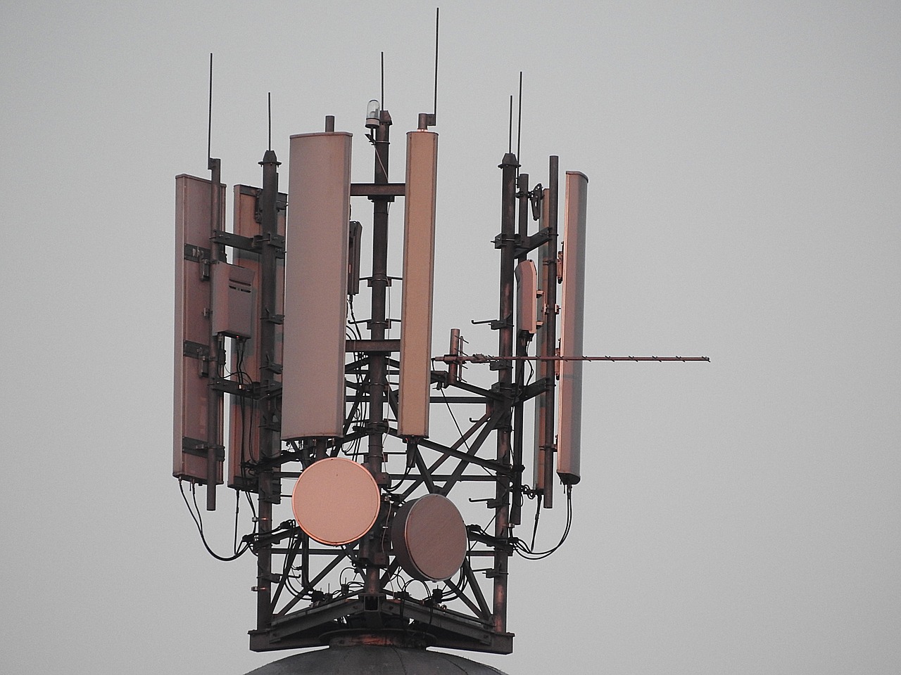 mobile-phone-masts